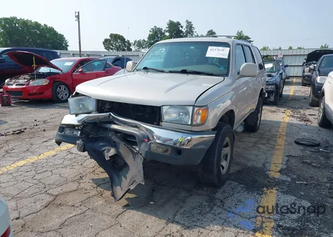2000 Toyota 4Runner Sr5 V6 from USA, damaged, VIN JT3GN86R8Y0163838